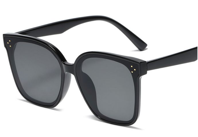 Ami Sunglasses