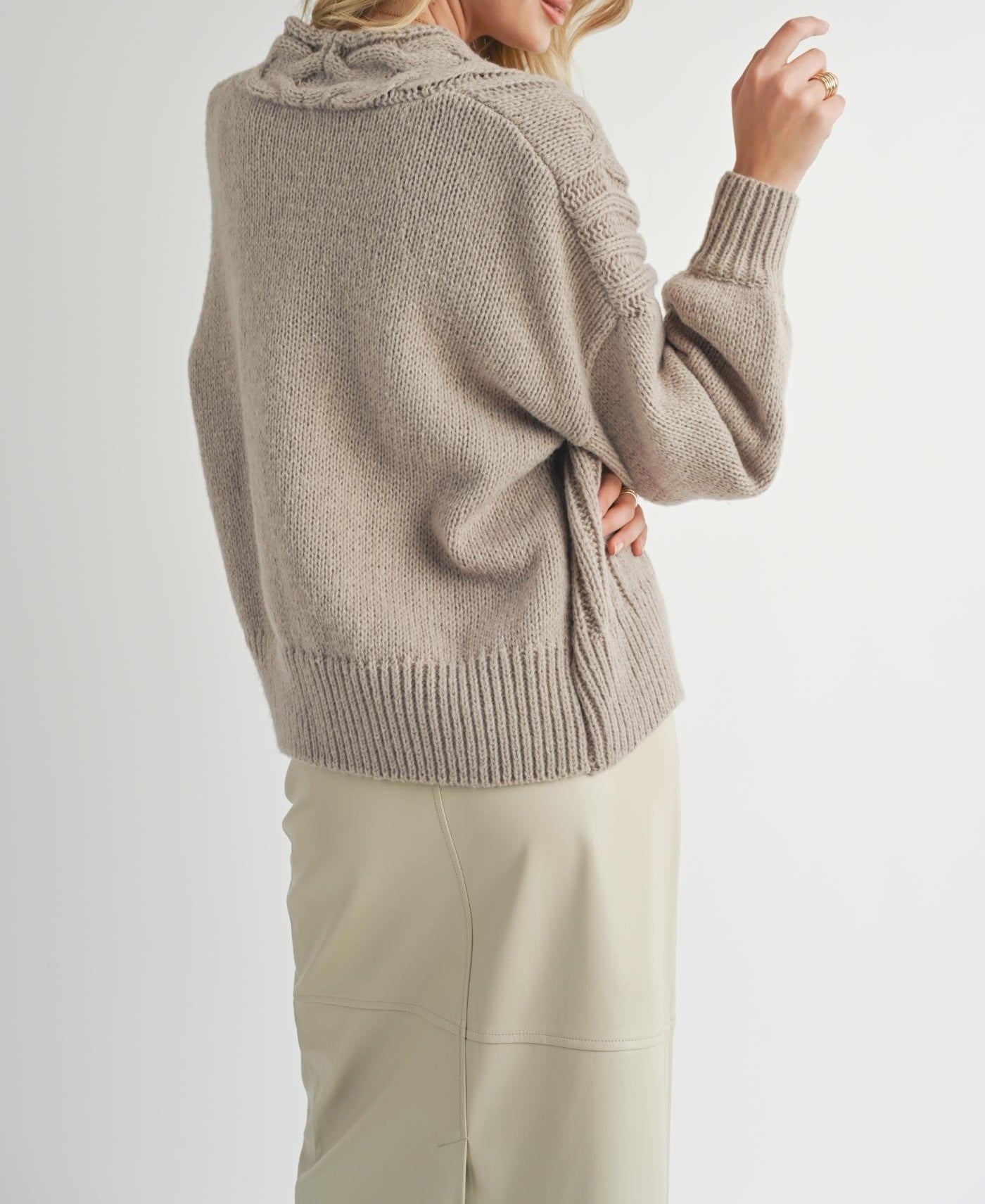 Sadie & Sage, Lorna Chunky Knit Cardigan in Light Taupe - Boutique Dandelion