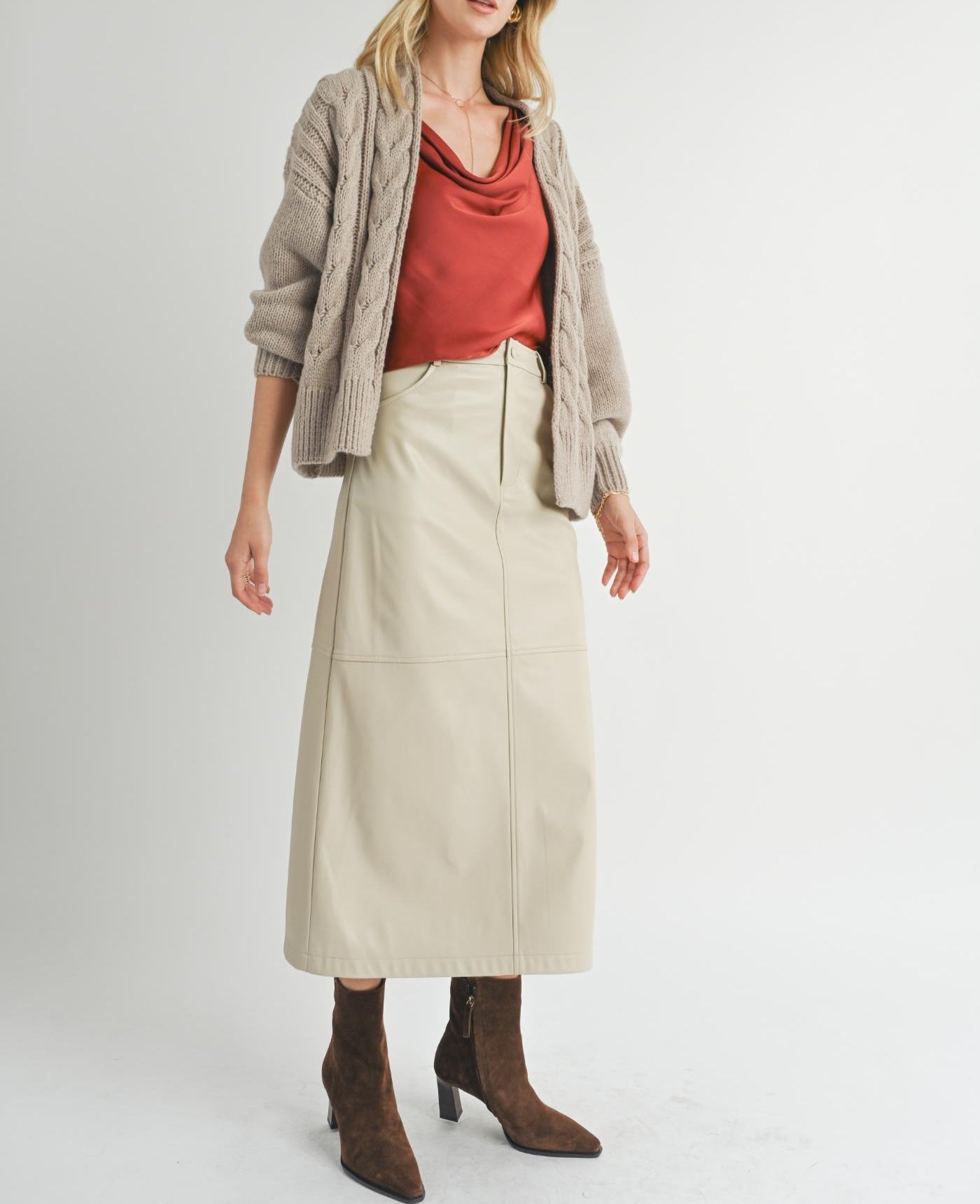 Sadie & Sage, Lorna Chunky Knit Cardigan in Light Taupe - Boutique Dandelion