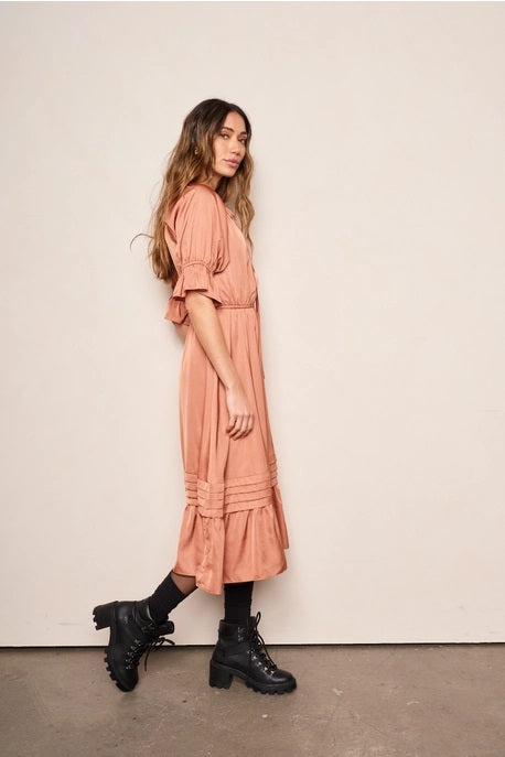 dRA Clothing Los Angeles, Arabella Dress in Mauve - Boutique Dandelion