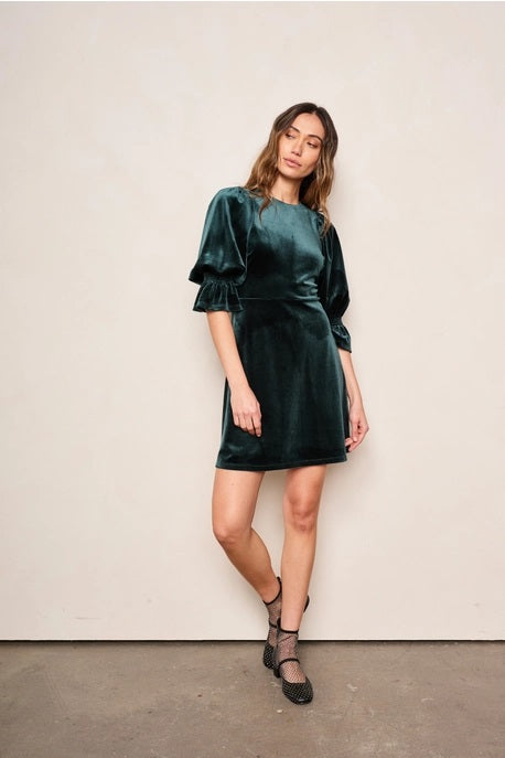 dRA Clothing Los Angeles, Phoebe Velvet Dress in Green Emerald - Boutique Dandelion