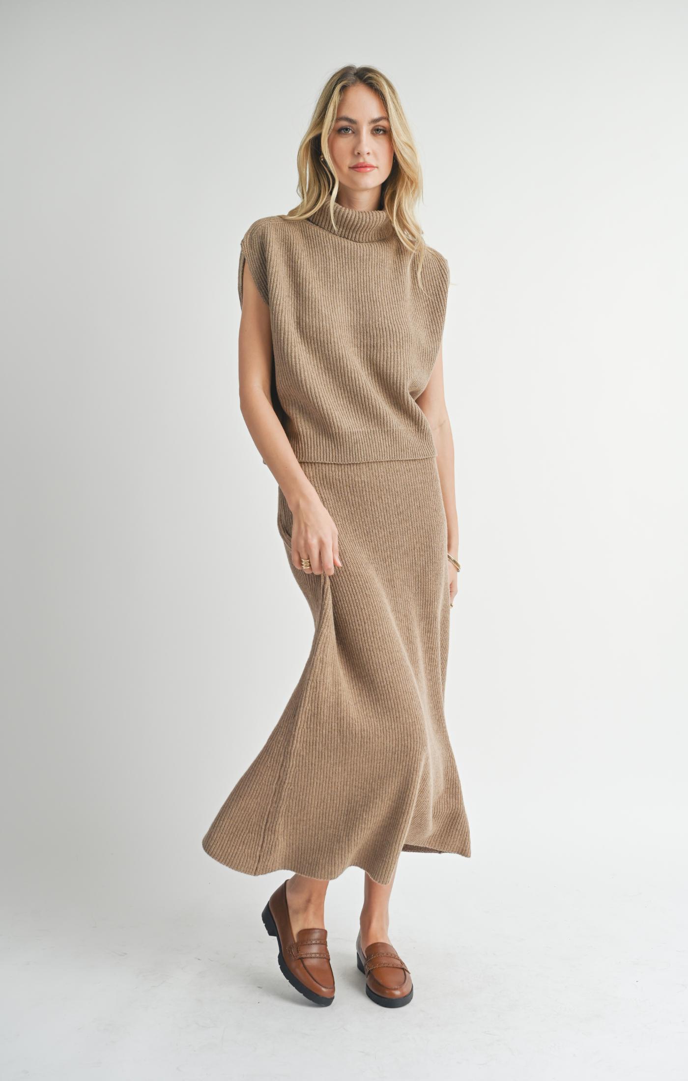 Sadie & Sage, Crosby Ribbed Turtleneck Vest in Dark Taupe - Boutique Dandelion