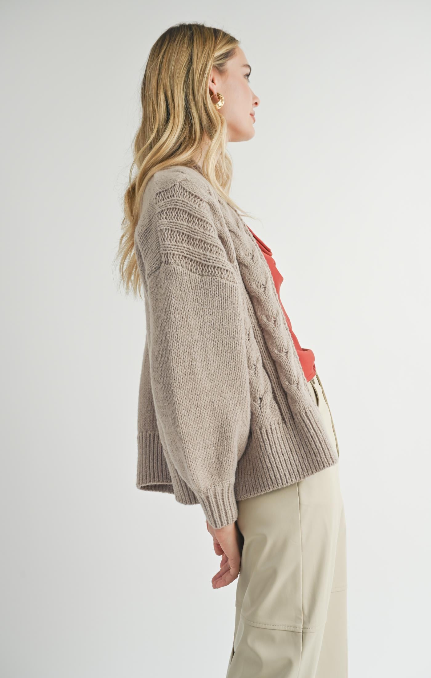 Sadie & Sage, Lorna Chunky Knit Cardigan in Light Taupe - Boutique Dandelion